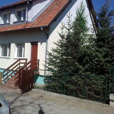Apartamenty, Pokoje, Noclegi Pracownicze " Skarpa" Wilkasy Exterior foto