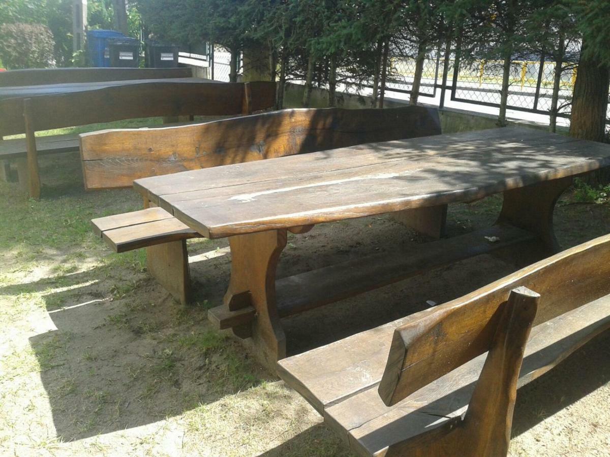 Apartamenty, Pokoje, Noclegi Pracownicze " Skarpa" Wilkasy Exterior foto